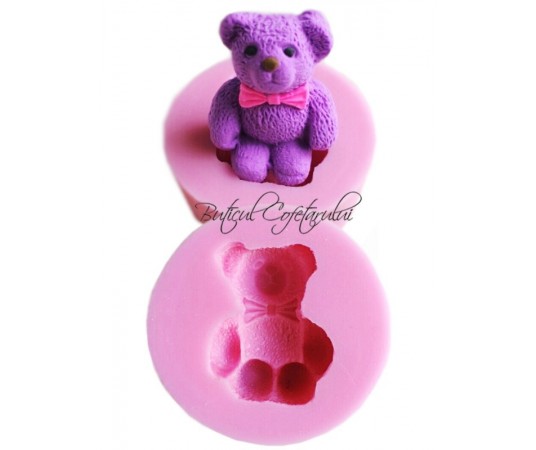 Mulaj ursulet cu papion