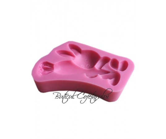 Mulaj iepuras cu morcov