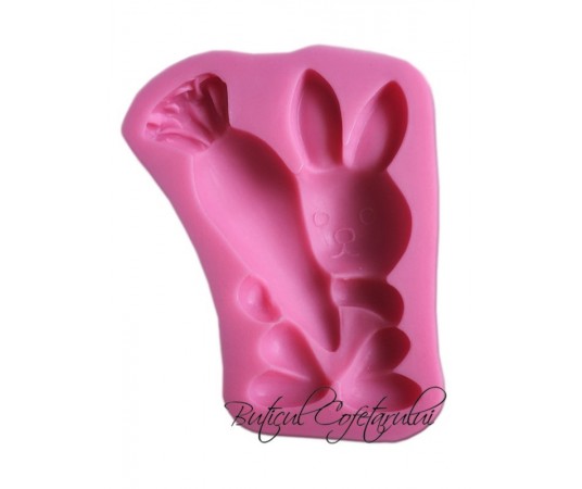 Mulaj iepuras cu morcov