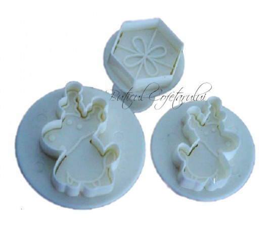 Decupatoare reni si cadou