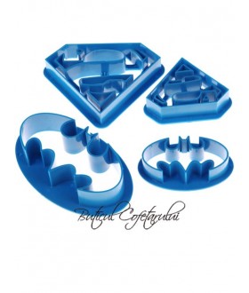 Decupator sigla batman si superman