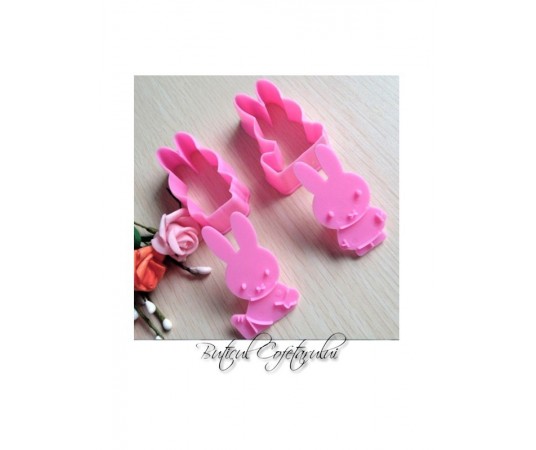 Decupatoare din plastic iepurasi