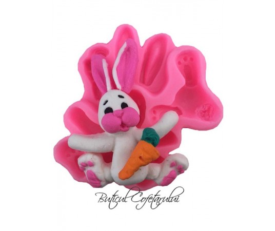 Mulaj iepuras cu morcov martipan