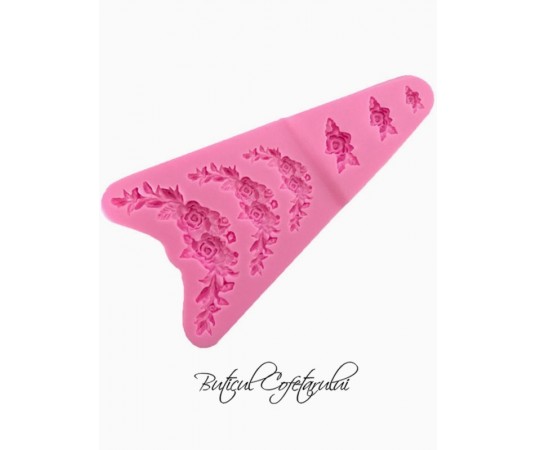 Mulaj ghirlande trandafiri