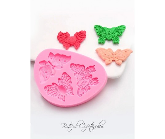 Mulaj 3 fluturi decorativi