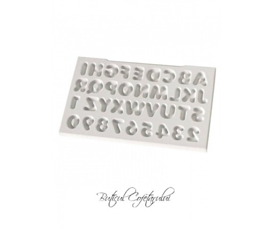 Mulaj litere si cifre