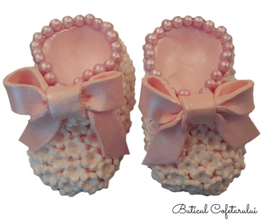 Figurina botosei fetita