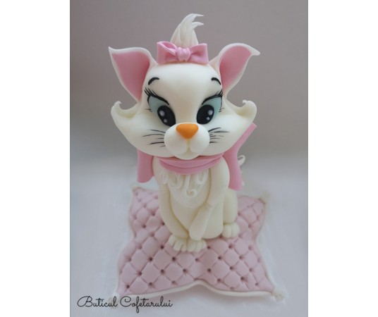 Figurina pisica aristocrata