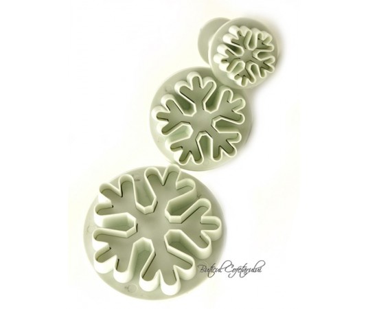 Decupatoare fulgi nea