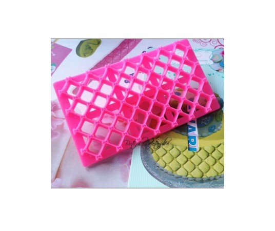 Grilaj embosare fluturasi