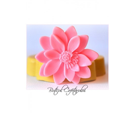 Mulaj silicon floare crizantema 