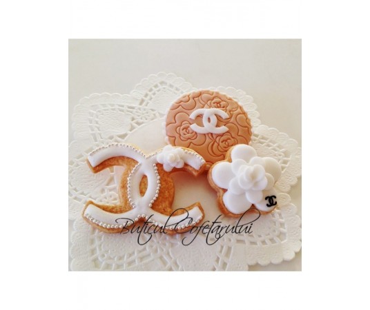 Decupator sigla chanel